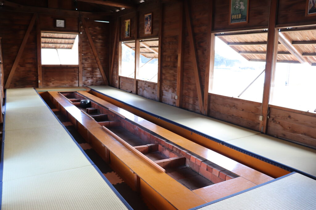 掘りごたつタイプ(24名)