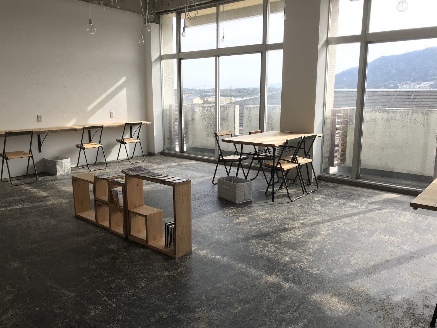 温泉、古道具、ジャンボ揚げ餃子、ボードゲーム。地域を楽しむエンタメ型ワーケーション。